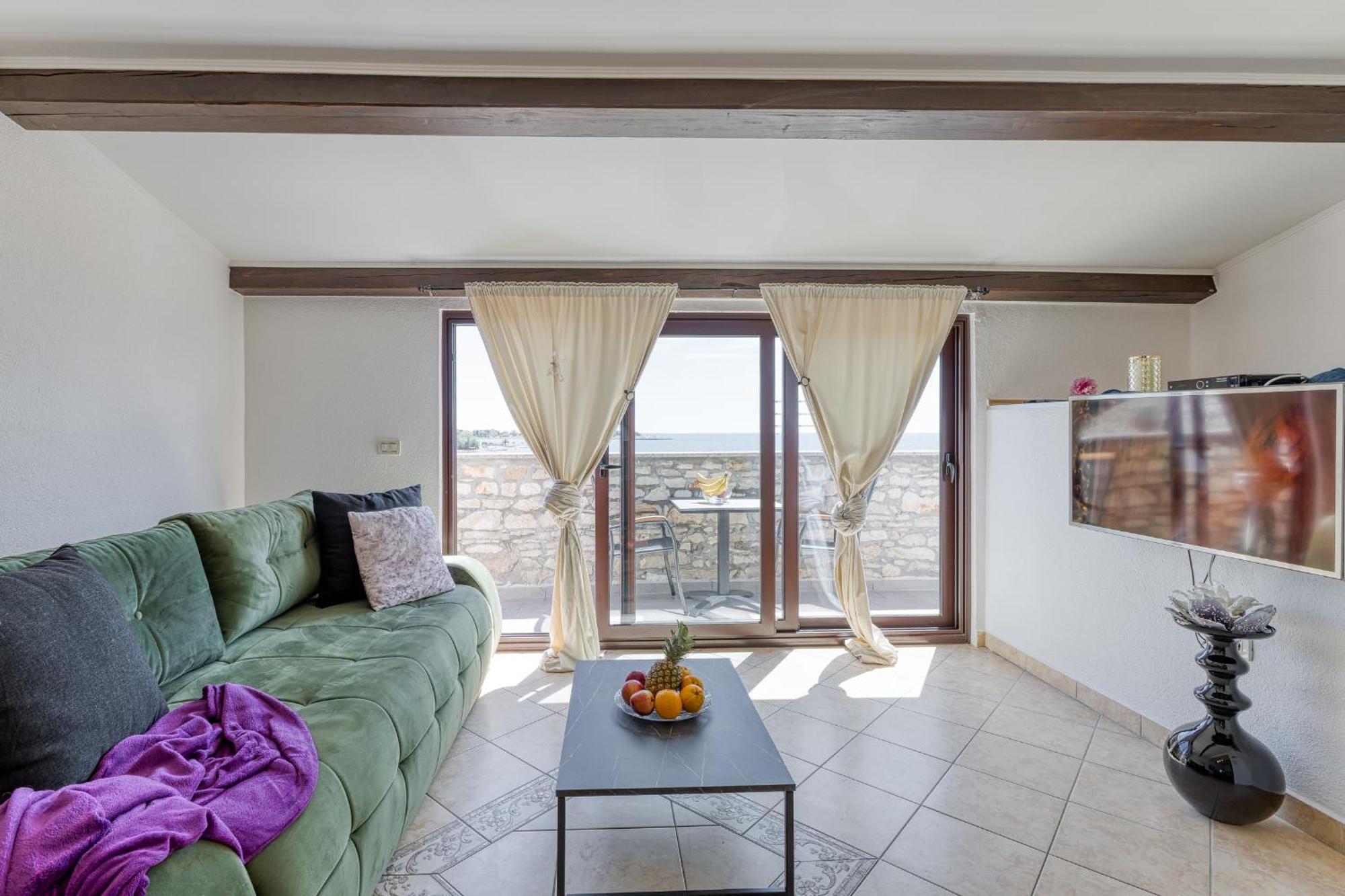 Old Town Apartments In Umag Exterior foto